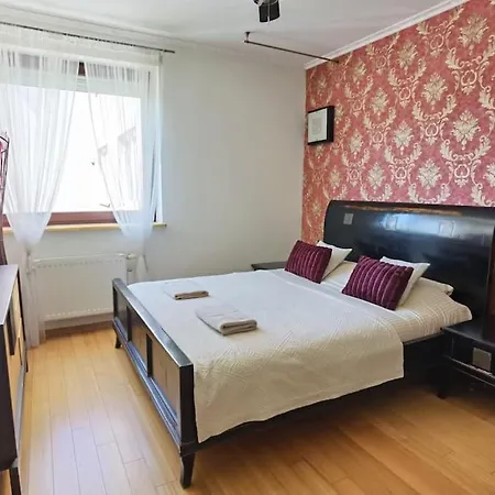 Apartmán Z Prywatnym Mini Oraz Kominkiem