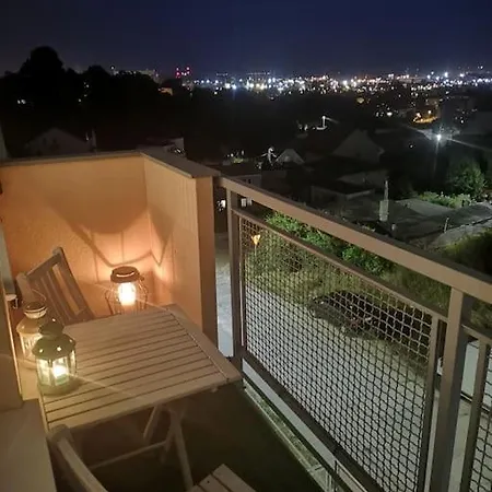 Z Prywatnym Mini Oraz Kominkiem Apartmán