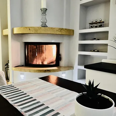 Apartmán Z Prywatnym Mini Oraz Kominkiem *