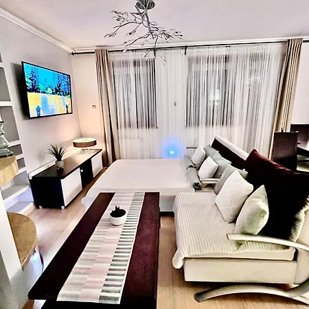 Z Kominkiem Oraz Sauna *