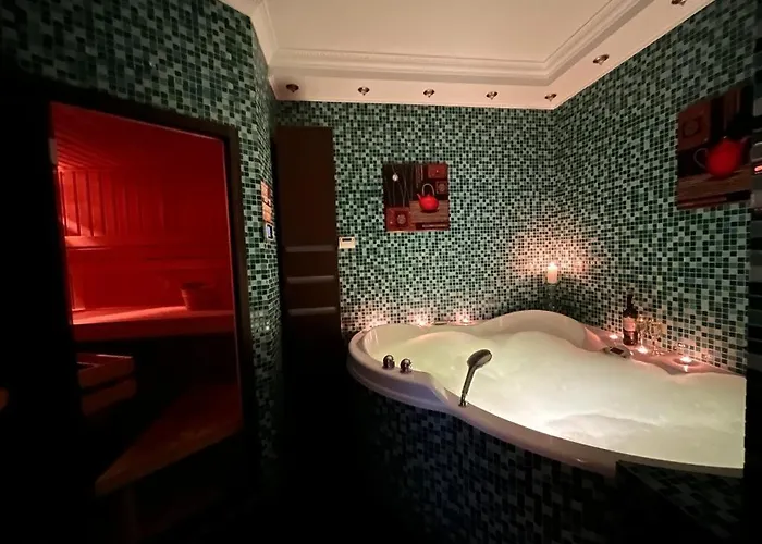 Z Kominkiem Oraz Sauna דירה *