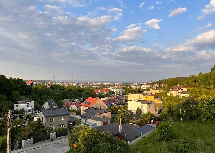 Z Kominkiem Oraz Sauna * גדינייה